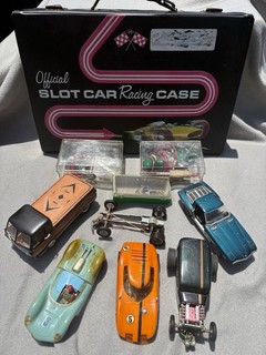 VINTAGE 1:24 SLOT CAR LOT OLD SCHOOL SLOTS CHASSIES PARTS & CASE AS FOUND !