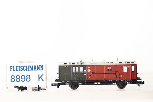 Fleischmann N piccolo 8898 K  Gepäckwagen Post KPEV braun grün in OVP (349684) | Condition: Gebraucht