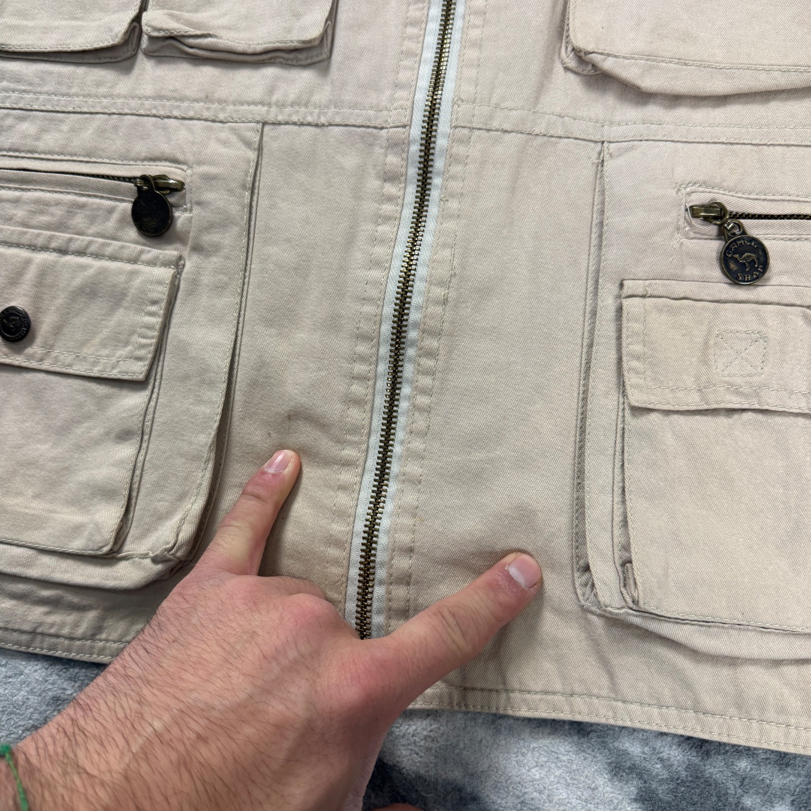 VTG Camel Shop 90's Travel Line Oversized Medium Cream Utility Field Vest Gilet image 5