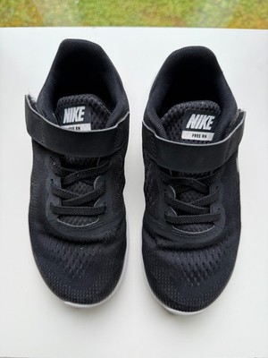Nike Laufschuhe Sneaker Free RN Kinder schwarz Größe 30