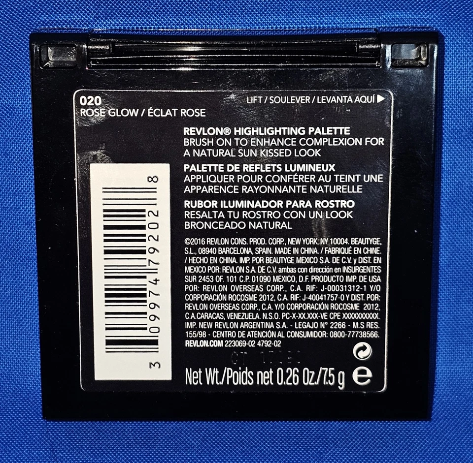 Revlon Highlighting Pallette in HTF Shade 020 Rose Glow Powder Blush Highlighter - Image 4 of 4