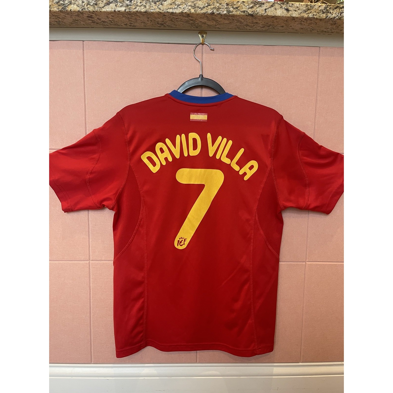 Spain Soccer Jersey Mens Large Red World Cup Football David Villa 7 UEFA Adidas thumbnail 2