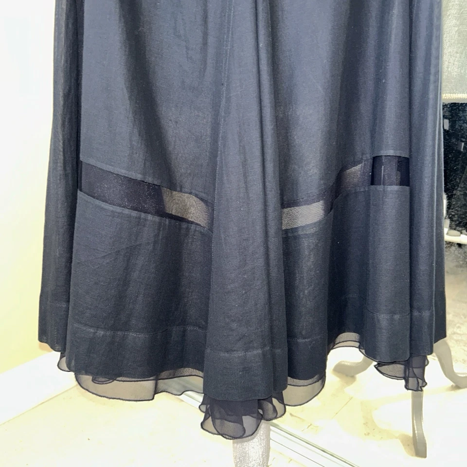 Women’s Beautiful Designer Skirt By SONIA RYKIEL With Siphon Accent . - Image 2 of 4