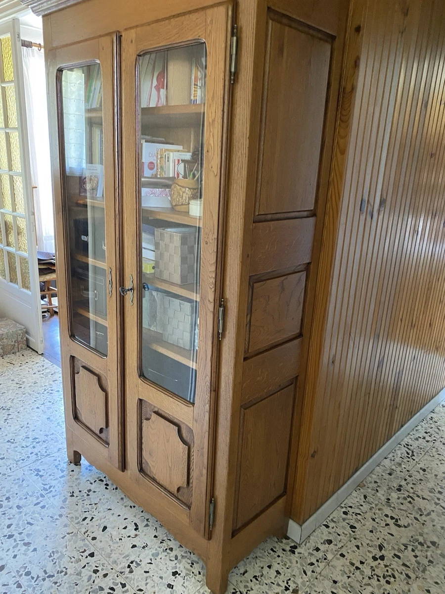 Bibliothèque moderne en bois massif à portes coulissantes