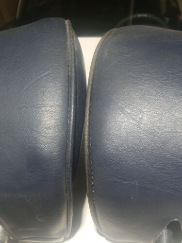 3 Blue Headrests for Mercedes w123 - Picture 2 of 3