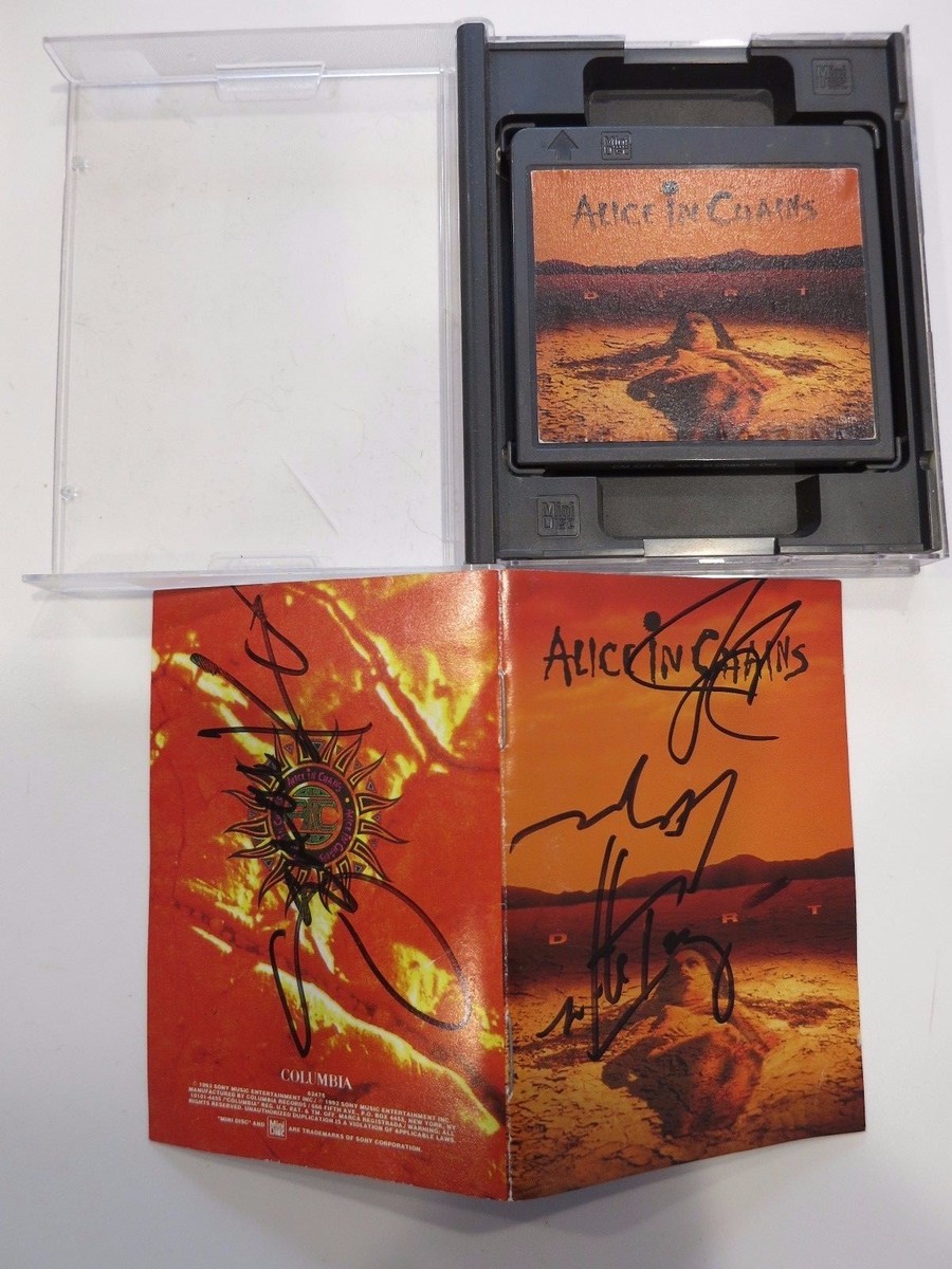 Alice in Chains signed by all 4 members ACOA + Proof! Layne