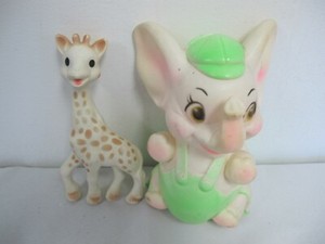 sophie the giraffe elephant