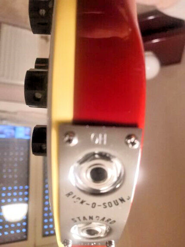 Rickenbacker 4001S made in U.S.A. Lefty Electric Bass 1975 pari al Nuovo - 第 14/15 張圖片