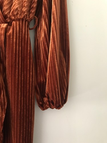 NEW Simplee Burnt Orange Rust Velvet Belt Dress Long Sleeve Button V-Neck Medium - Picture 4 of 9
