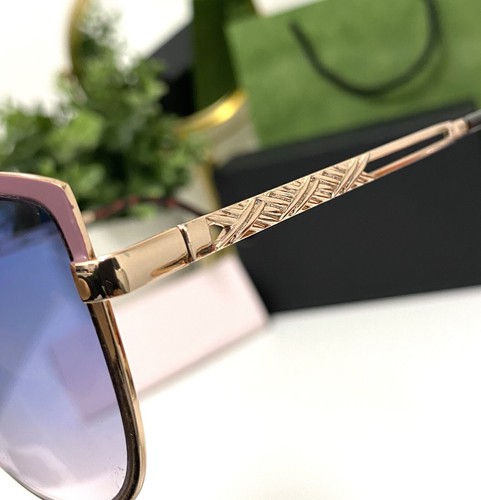 Jessica Simpson J5962 Gradient Oversized Cats Eye Gold Sunglasses - 第 3/10 張圖片