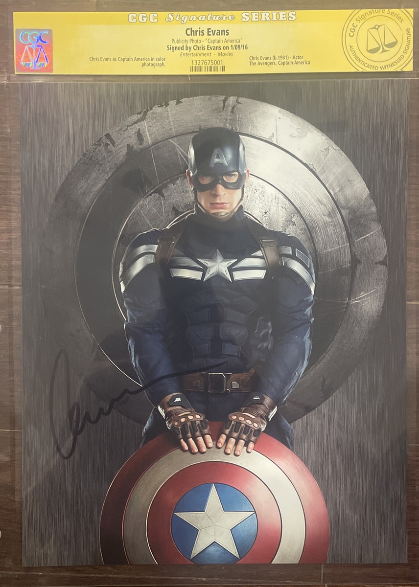 Chris Evans Signed Captain America Photo CGC Signature Marvel Auto 