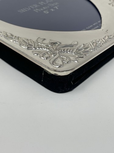 International Silver Company Photo Album Heart with Ribbons and Bows - Picture 5 of 12