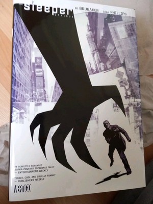 The Sleeper Omnibus - Brubaker,  Phillips - Vertigo - 1st Printing - Hardcover 