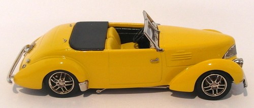 Brooklin Models 1/43 Scale ROD05 - 1940 Graham Hollywood Conv - Chrome Yellow - Picture 2 of 5