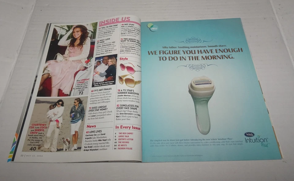 "BRITNEY WANTS OUT," Us Weekly magazine, May 22, 2006 aIssue # 588 - Image 3 of 4