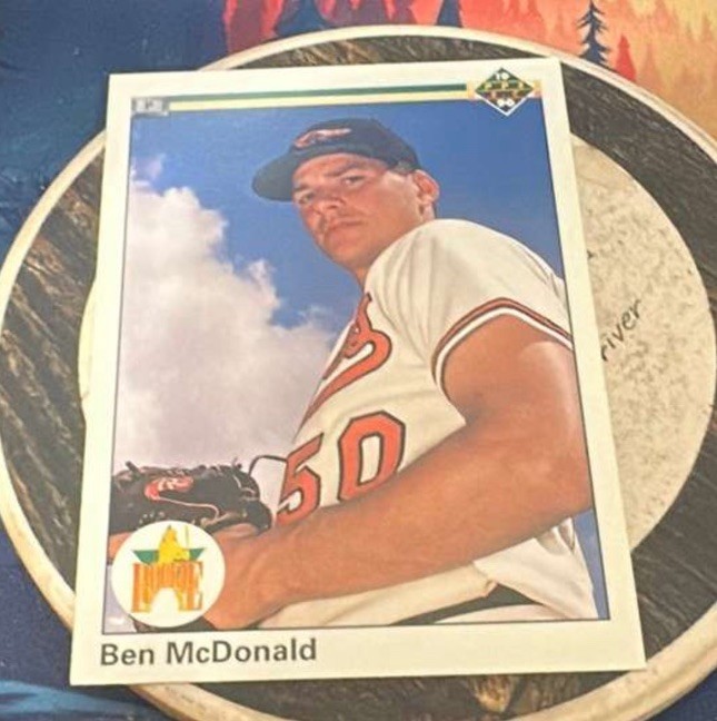 1990 Upper Deck - Ben McDonald #54 Orioles Logo (RC)