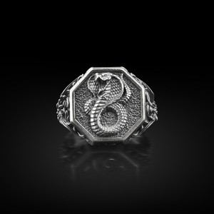 Authentic 925 Sterling Silver Cobra Animal Serpent Boyfriend Mens Signet Ring