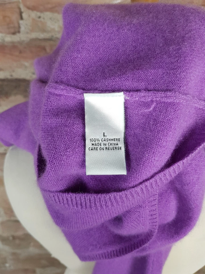 Jersey de cachemir Deane & White púrpura cuello en V Foto 4 de 4