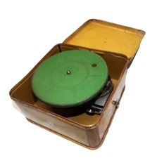 BING PIGMYPHONE DISC PHONOGRAPH CASE AND MOTOR