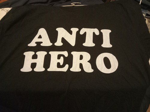 XL "Anti Hero" Tshirt - Picture 4 of 6