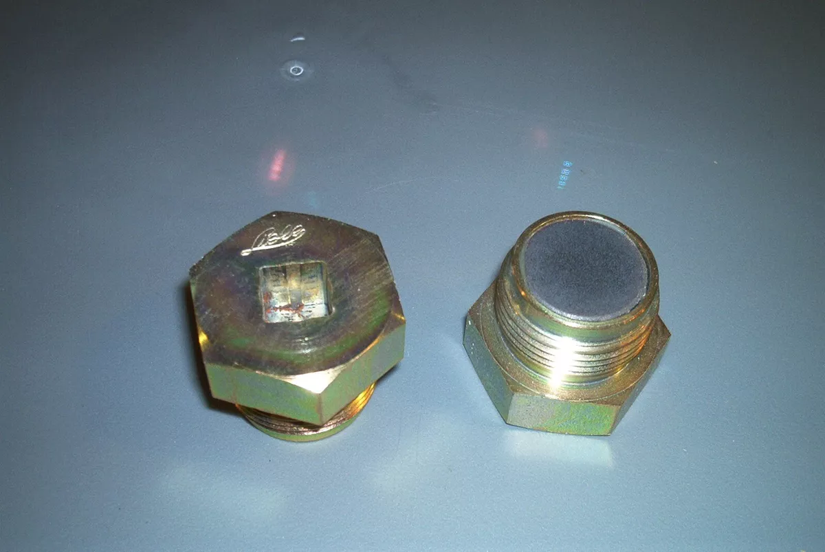 One Caterpillar OEM 8M3837 Magnetic Drain Plug - New | eBay
