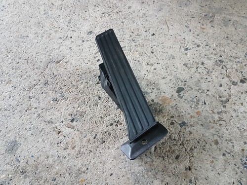 BMW 1er F20 F21 3er F30 F31 Gaspedal Fahrpedalmodul Schaltgetriebe 6853176