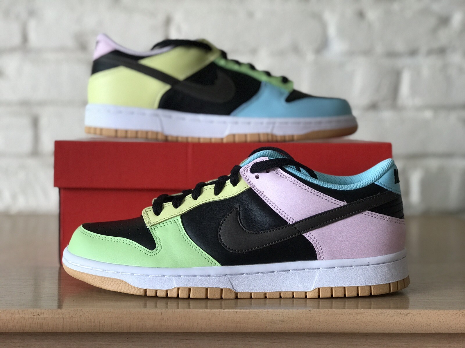 Nike Dunk Low Sneakers