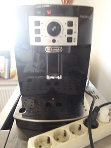Delonghi Kaffeevollautomat, gebraucht im guten Zustand