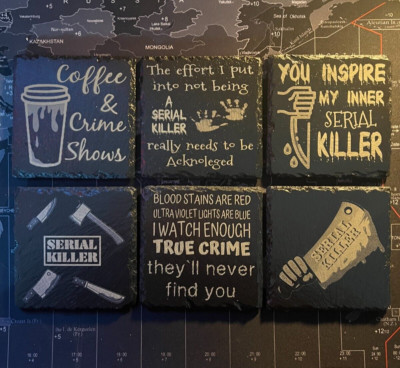 10x10cm Serienmörder True Crime Schiefer Untersetzer (4'') Horror Halloween Geschenk