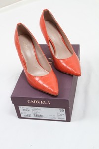 carvela kareless