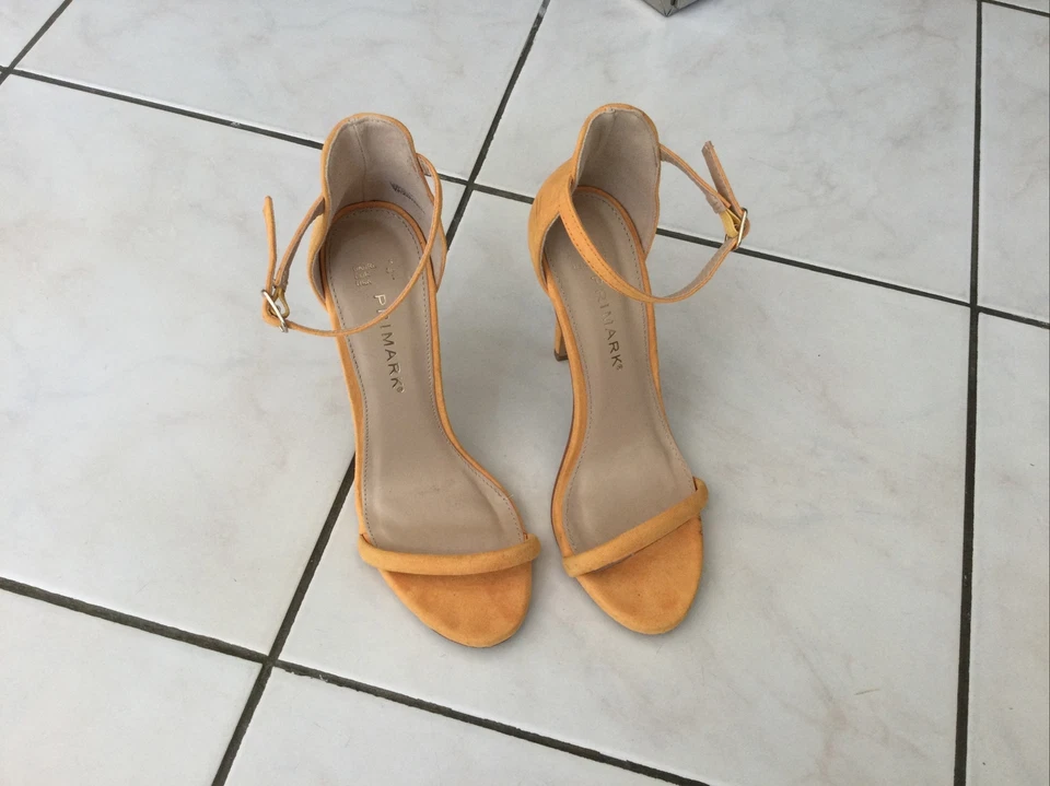 Escarpins PRIMARK pointure 38 jaune bon état - Photo 2/4