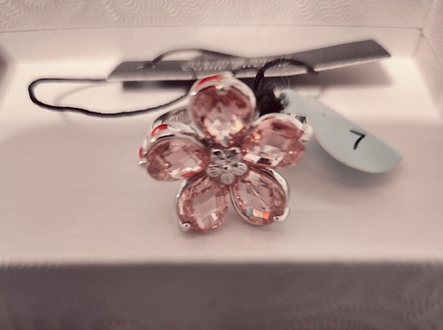 Sterling Silver PINK cubic Zirconia Flower Ring. Size 7