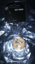 CHICAGO BLACKHAWKS NHL Hockey 2015 Winter Classic Bottle Opener Key Ring Chain