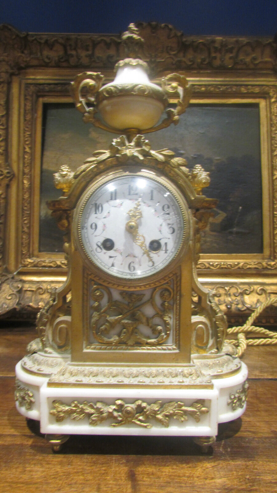 Antique Pendulum Bronze Golden End 19e Style Louis XVI Napoleon III Mantel Clock