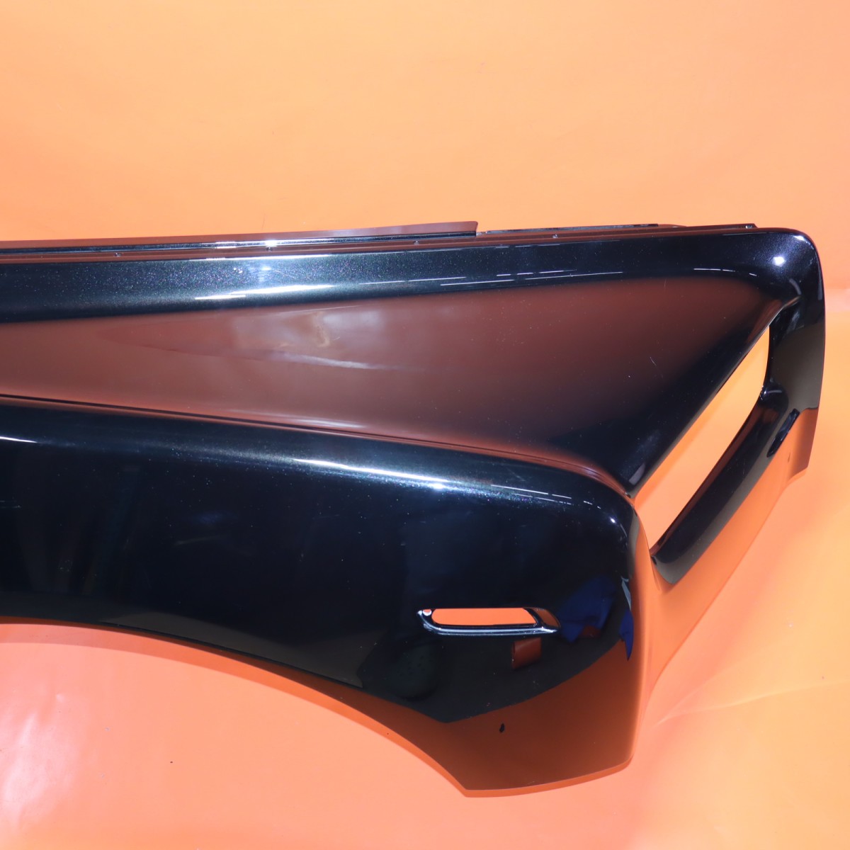 Rolls-Royce Phantom 2018-2023 Right Fender P/N 7399852