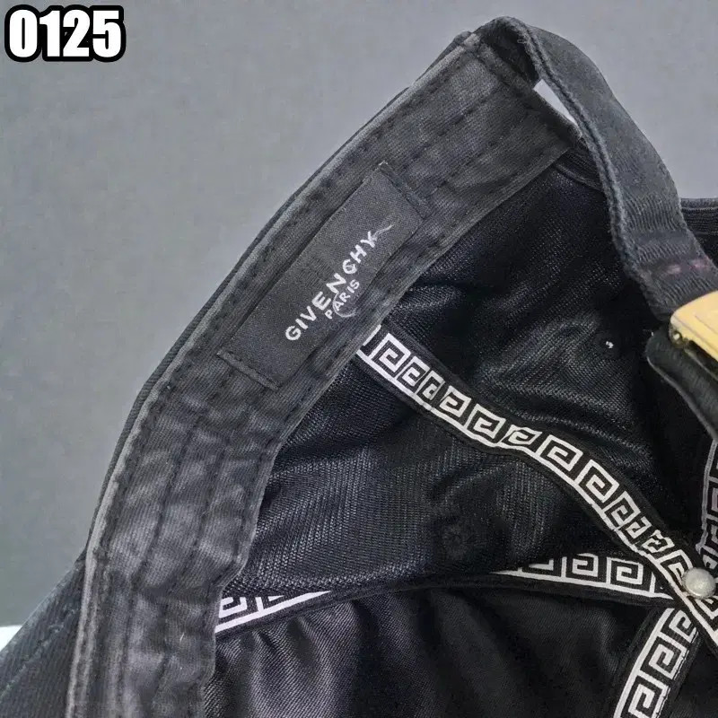 Givenchy Monogram Style Baseball Cap - image 7