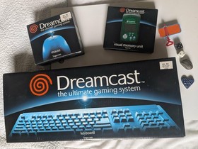 Sega Dreamcast Acc. Bundle w/ 1 Keyboard - 1 Mouse & 1 VMU -  All New & auth!