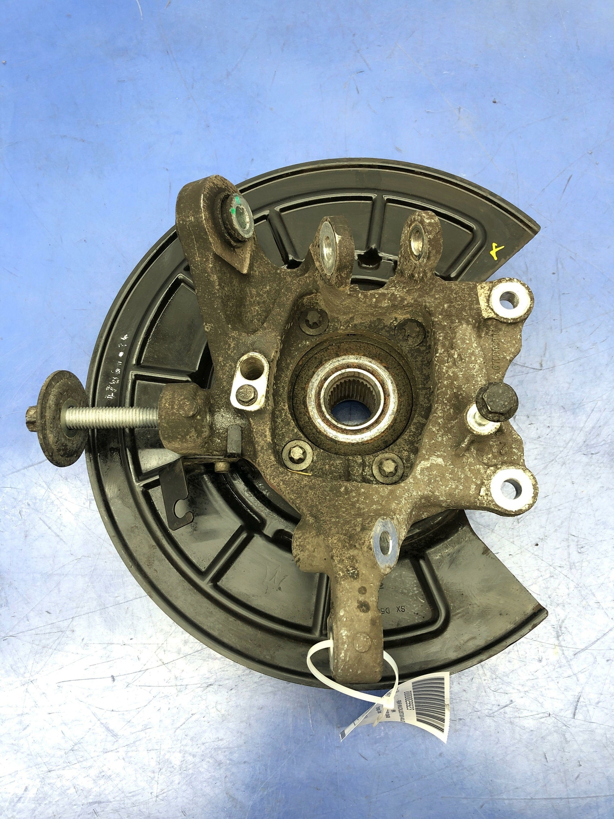 2013 - 2016 MASERATI QUATTROPORTE M156 OEM REAR LEFT SPINDLE KNUCKLE HUB BEARING