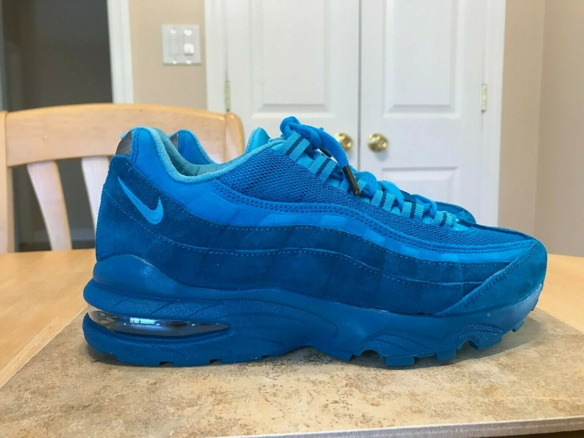 NIKE AIR MAX 95 QS BOY&#039;S 5 Y SHOES AH3808 2017 BLUE FURY GREEN ABYSS | eBay