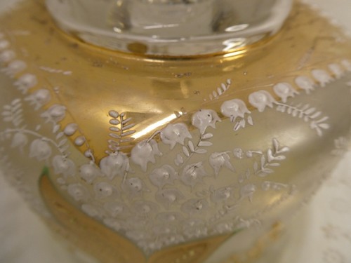 VICTORIAN GILT ENAMEL PAINTED FLORAL GLASS BUTTER DISH - CHEESE DISH - Picture 3 of 12