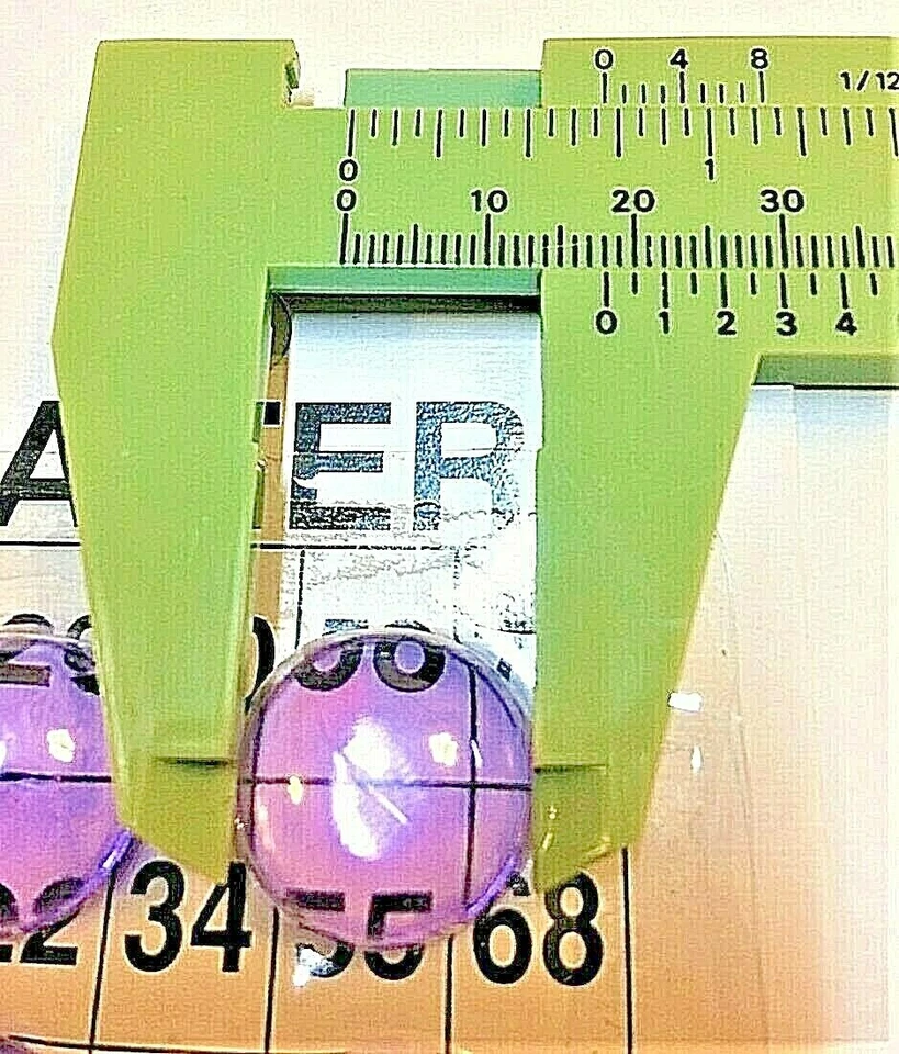 Conjunto de 12 marcadores identificadores de números vencedores roxos de ampliação para garçons de bingo  - Imagem 3 de 4