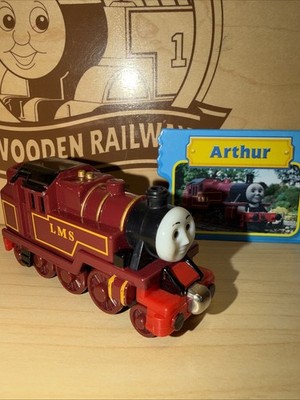 ARTHUR ! THOMAS FRIENDS TRAIN TAKE Along n play LMS DIECAST  W Card Yellow