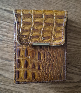 Vintage Zigarettenetui aus Leder in Kroko Optik braun mit Druckknopf