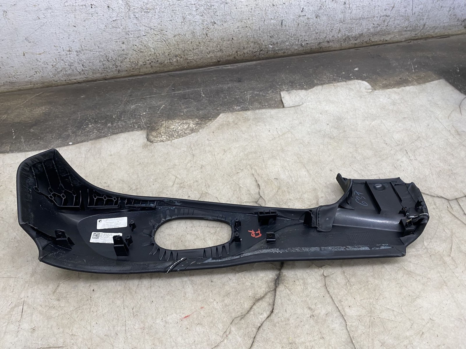 2020-2024 ASTON MARTIN DBX OEM FRONT RIGHT SEAT SWITCH TRIM PANEL MY83-600C64