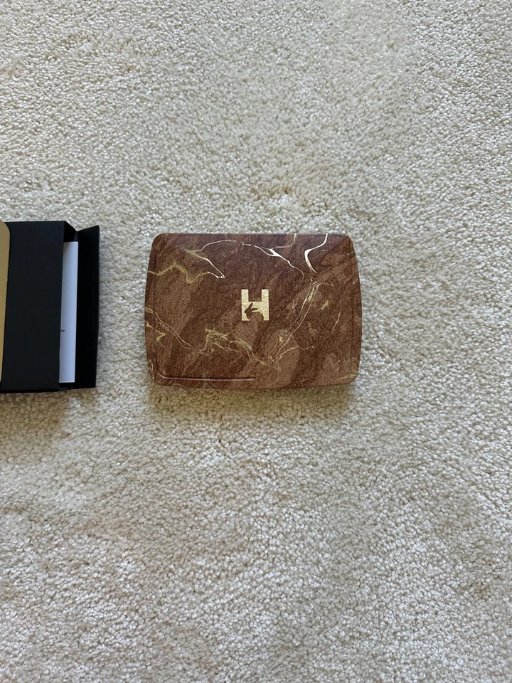 hourglass palette, limited edition, discontinued, brand new - Image 2 of 3