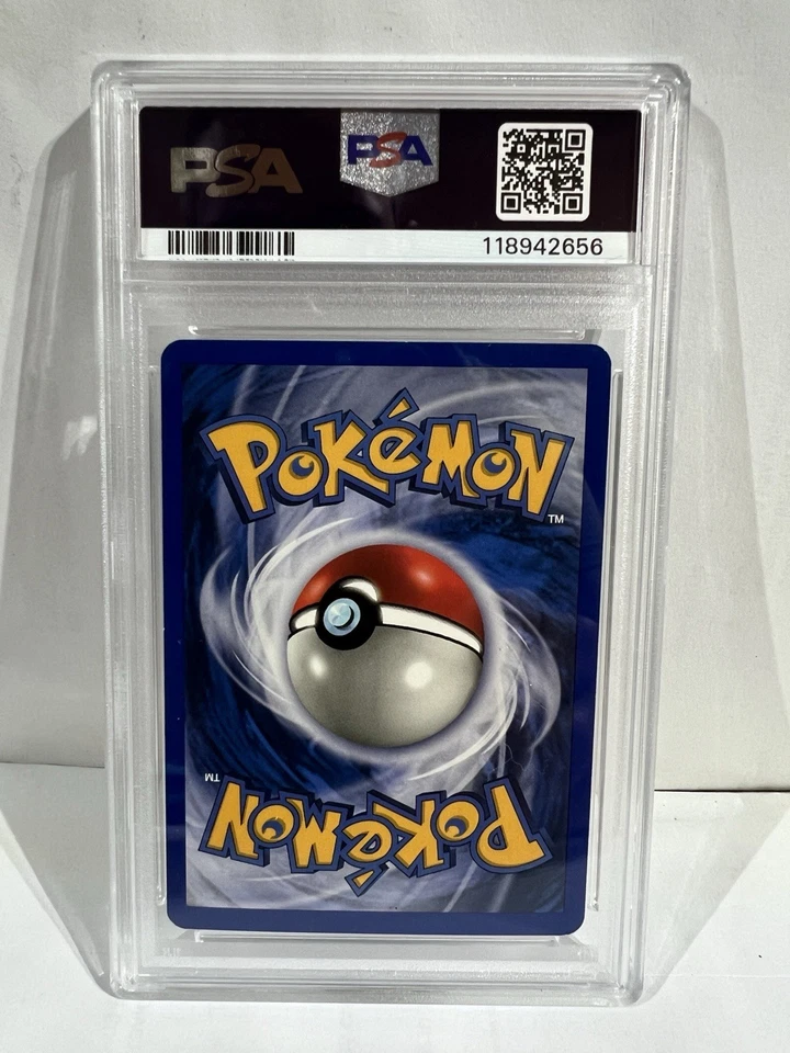 Machamp 15/110 Legendary Collection Reverse Holo - Image 2 of 3