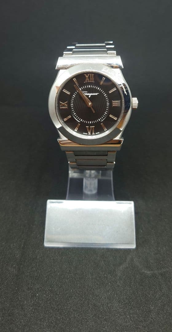 Ferragamo Vega Men's Watch Black Silver Roman Numerals Box Manual Used image 4