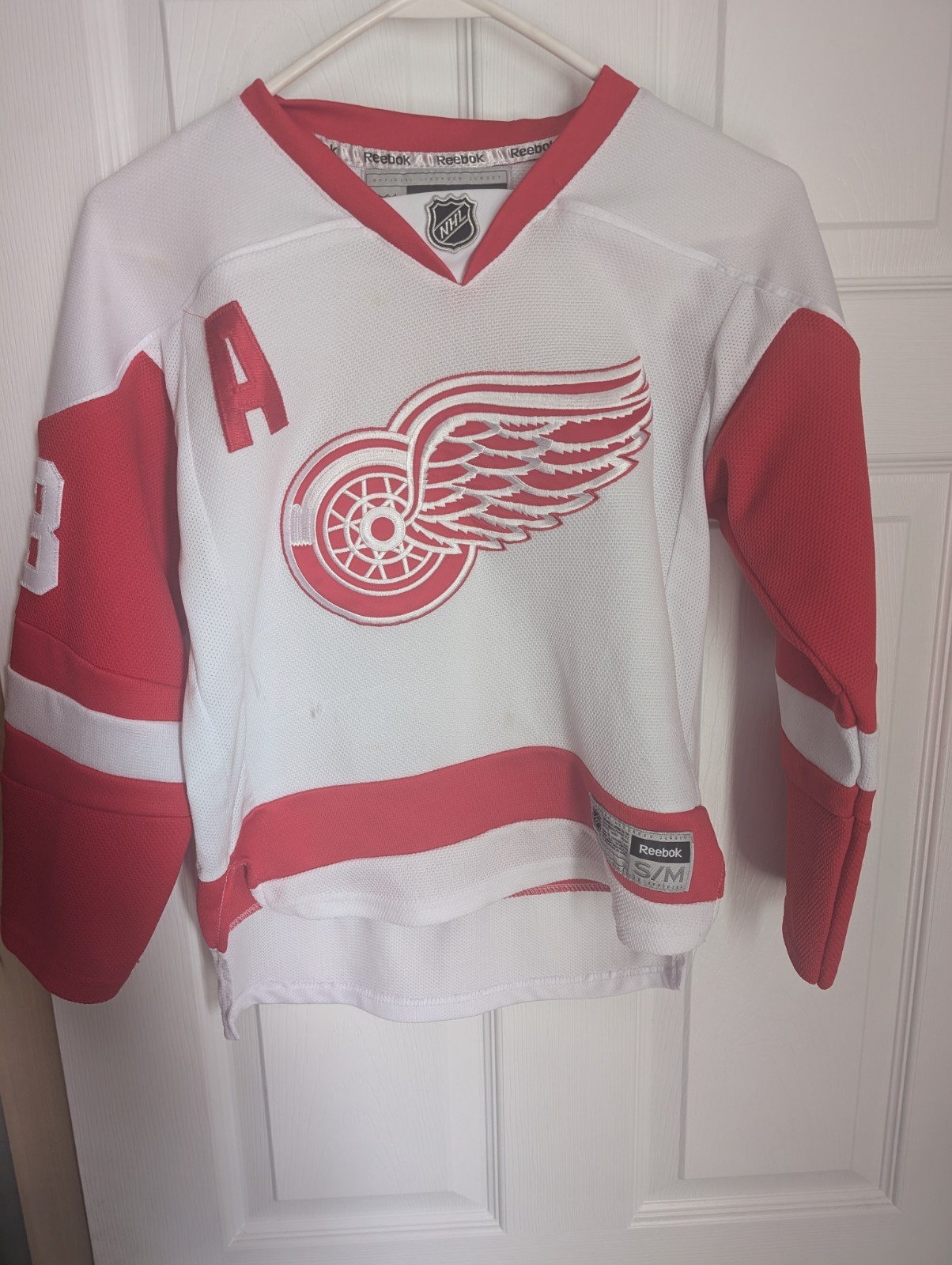 Paval Datsyuk #13 Detroit Red Wing Red White Jersey NHL Size Youth S Reebok