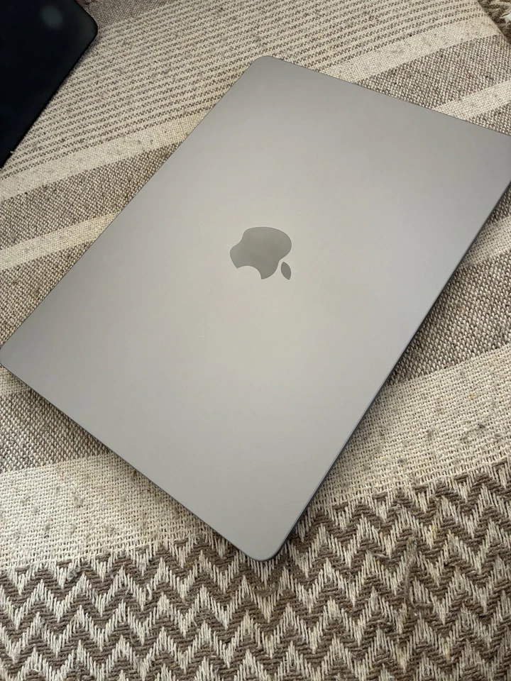 Apple MacBook Air 13" M3 · 24GB · 256GB, photo 2 sur 5