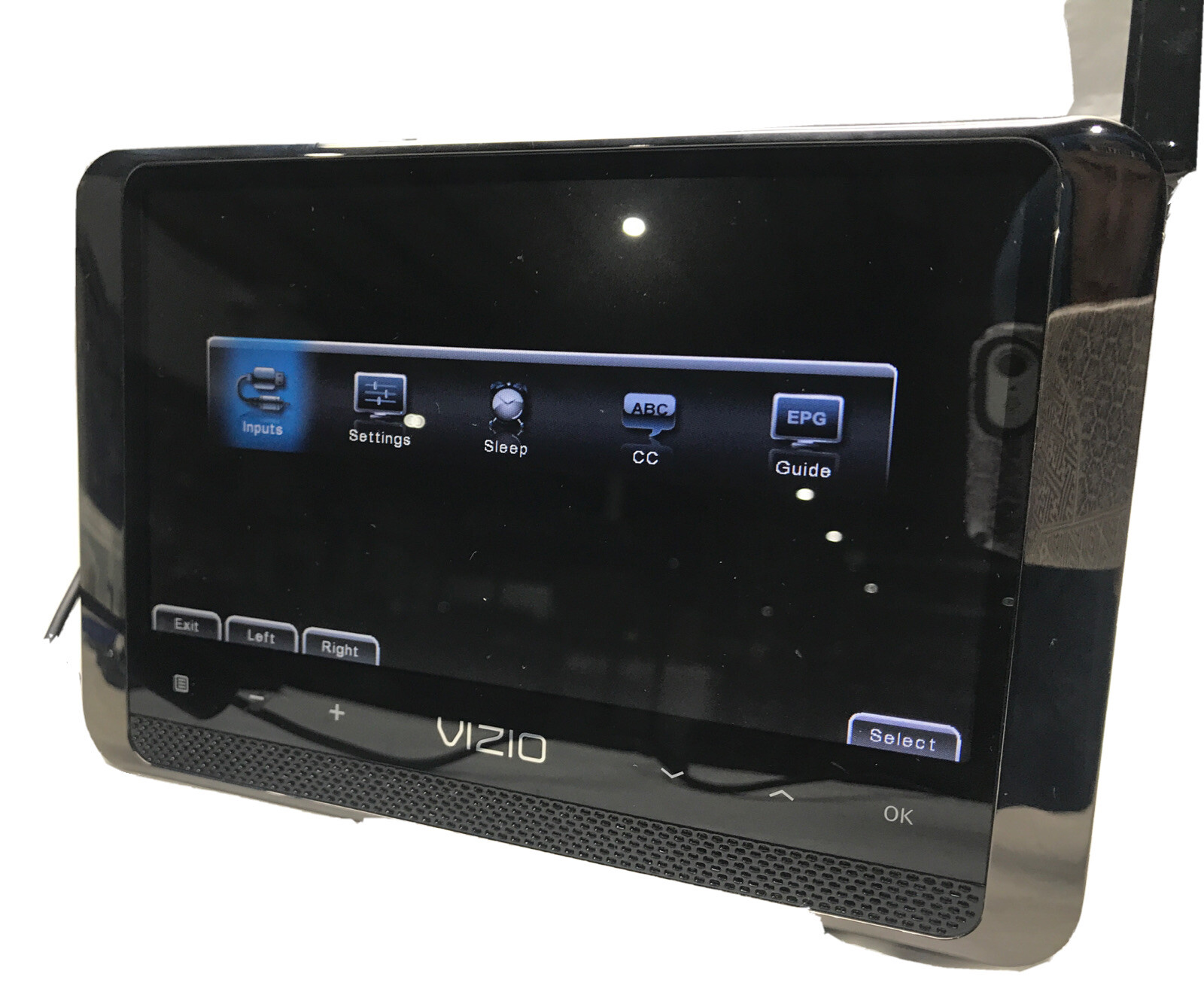 VIZIO VMB070 7" LED LCD Portable TV with Accessories DH484